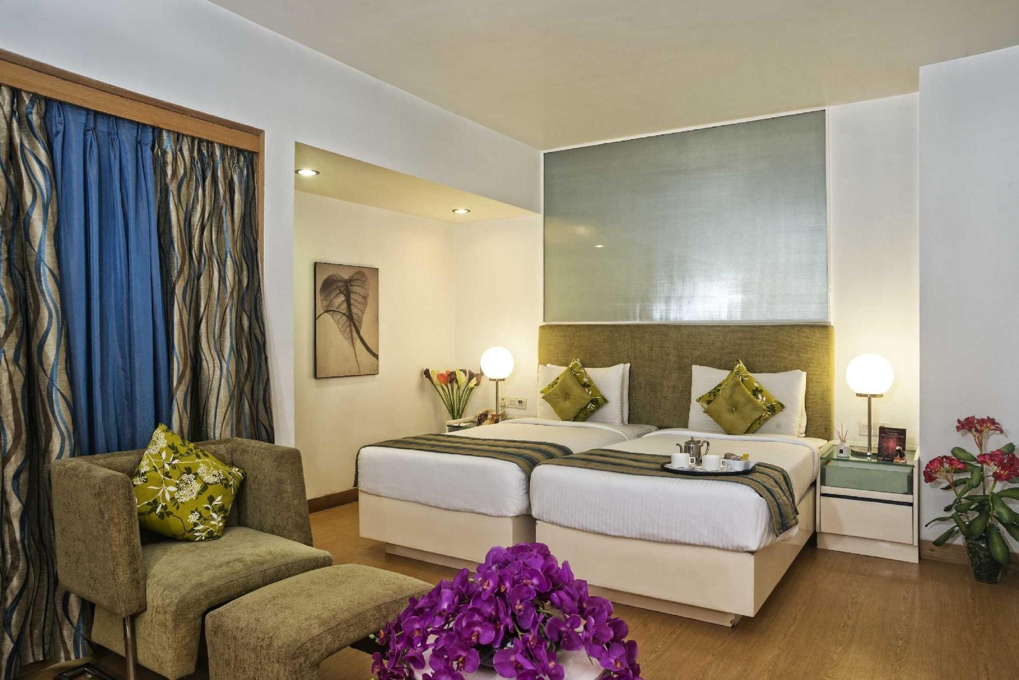 Hotel Yogi Executive, Navi Mumbai Exterior foto