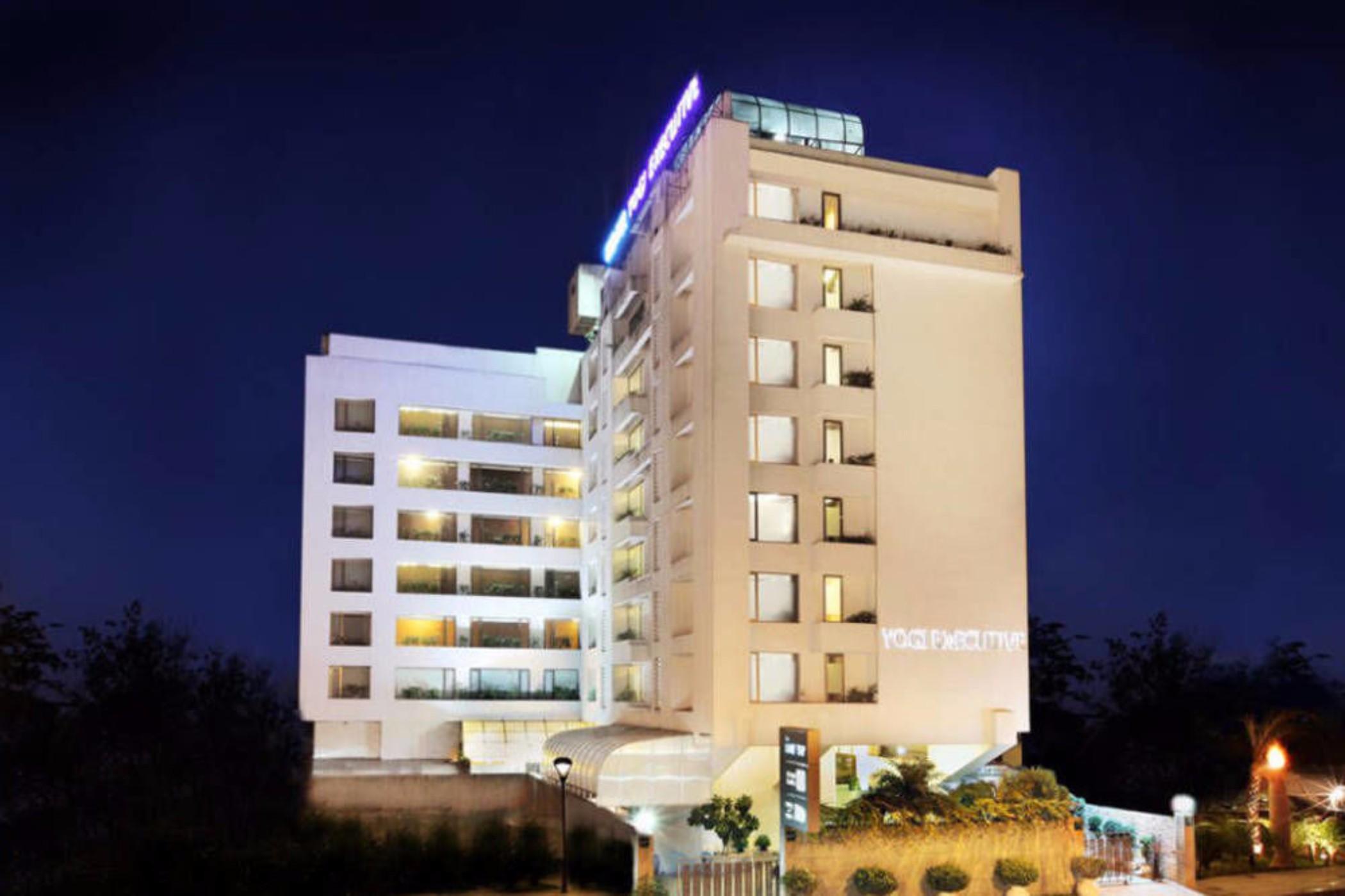 Hotel Yogi Executive, Navi Mumbai Exterior foto