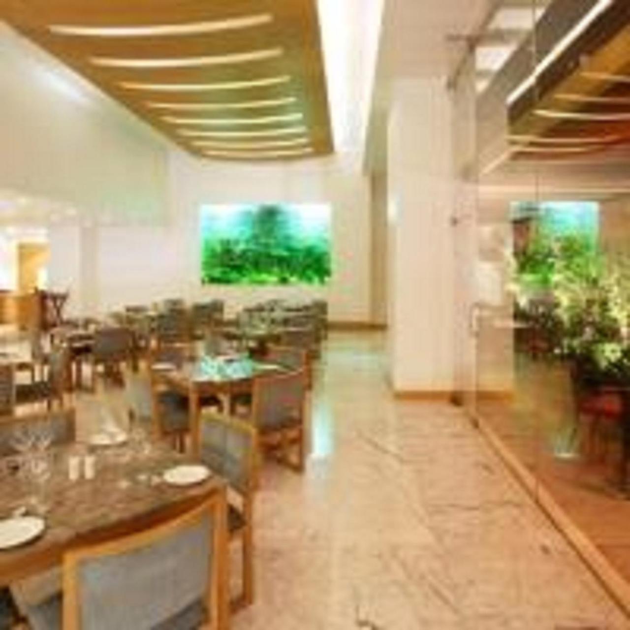 Hotel Yogi Executive, Navi Mumbai Exterior foto